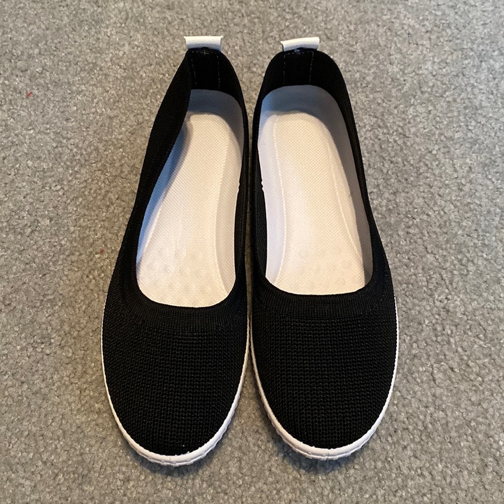 SHEIN Black Minimalist Slip On Shoes